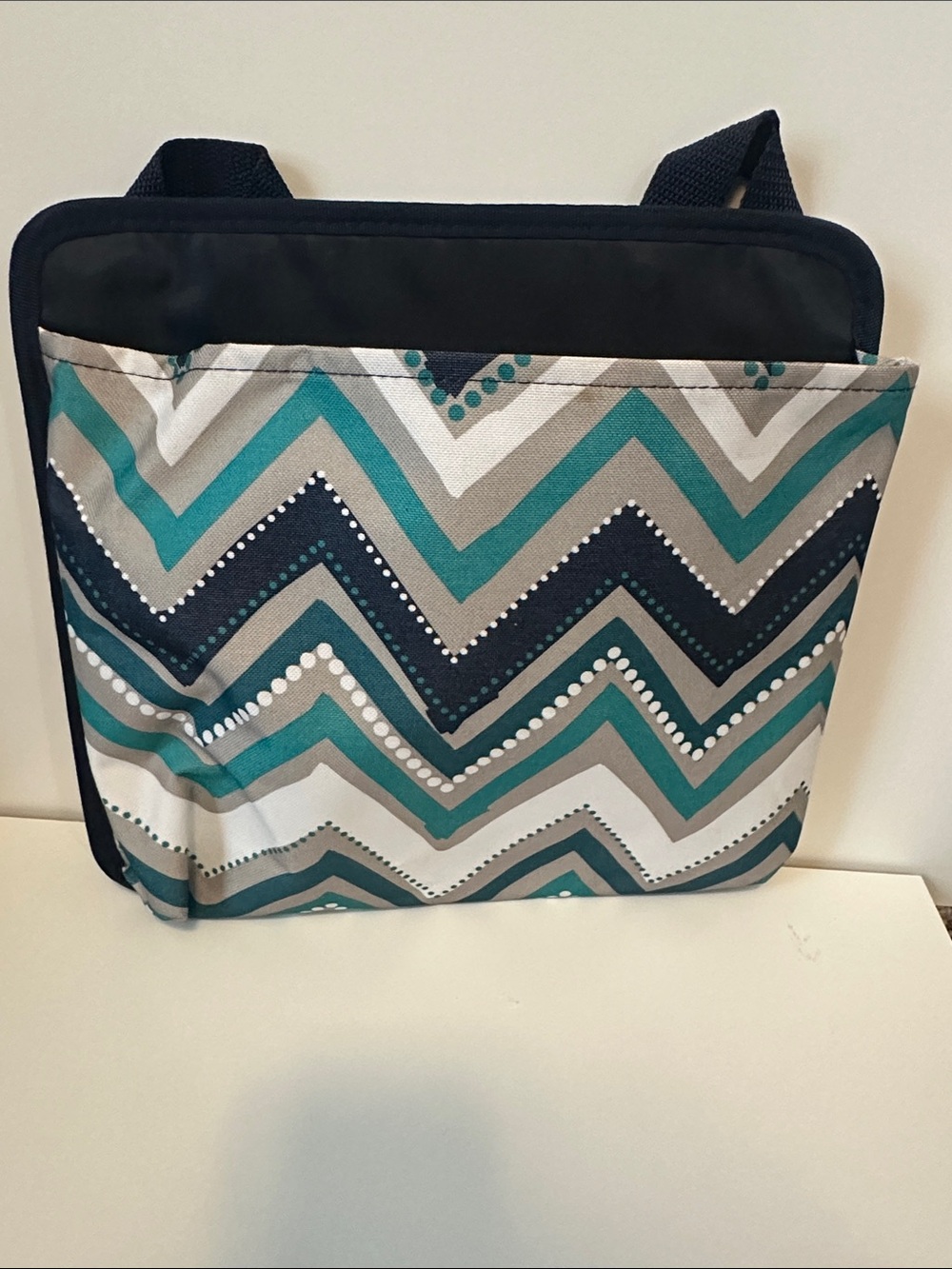 Thirty One oh-Snap pocket organizer in Dotty Chevron